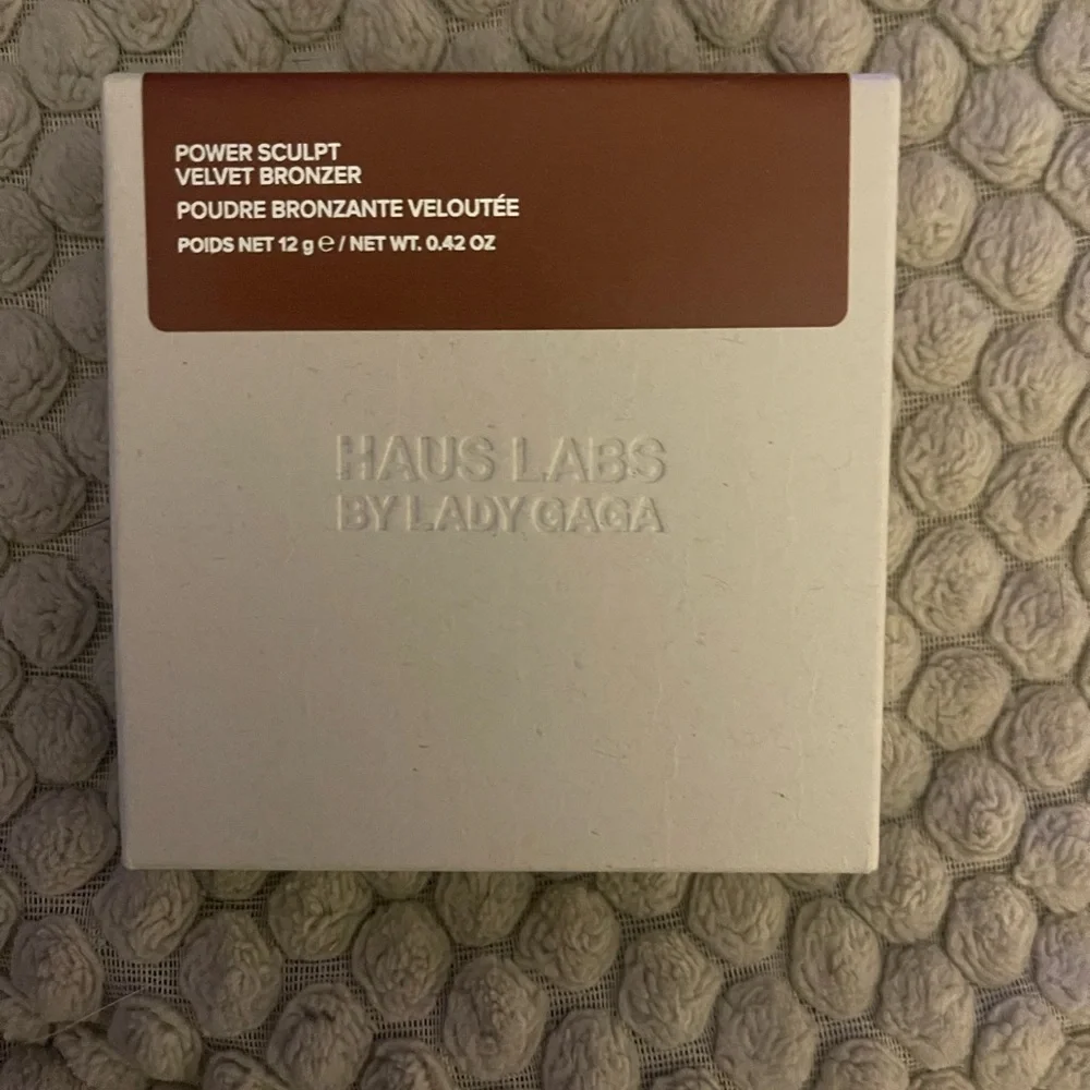 Haus Labs Power Sculpt Velvet Bronzer- deep level 10.